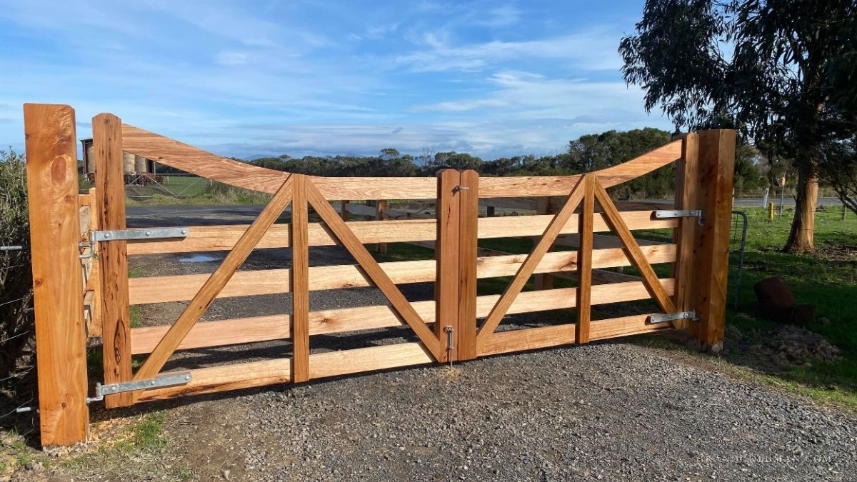 Farm Entrance Gates Designs & Ideas - Grand Goldman