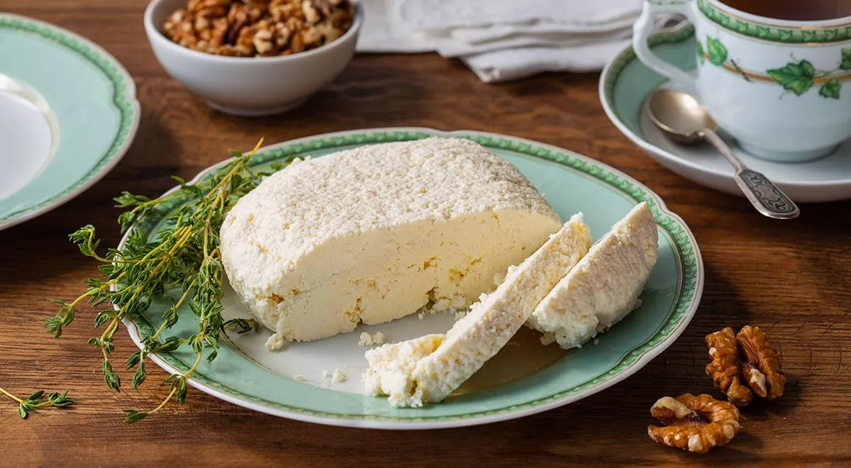 Homemade Pasteurized Milk Cheese with Vinegar (Farmhouse Fresh Cheese) - wilfosbrand.com