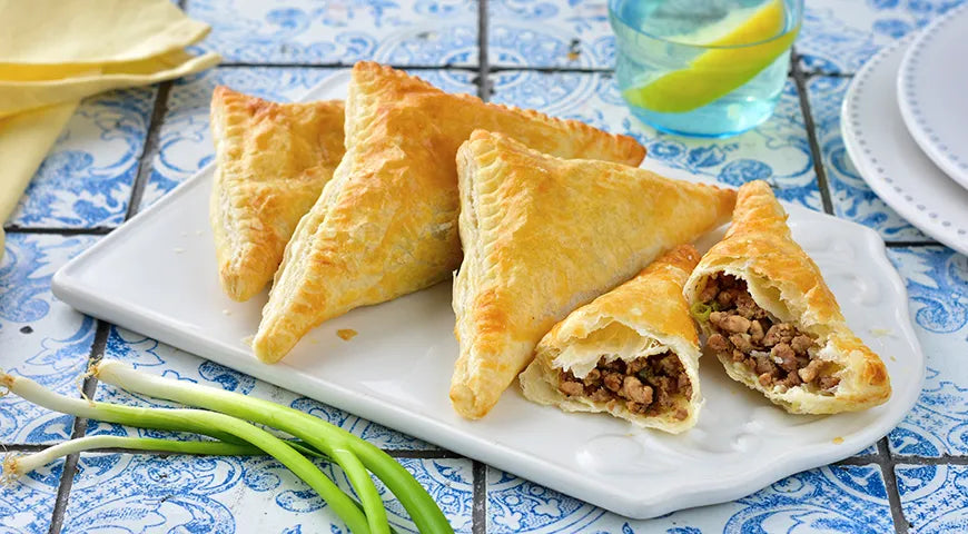 Quick Puff Pastry Meat and Herb Pies - wilfosbrand.com