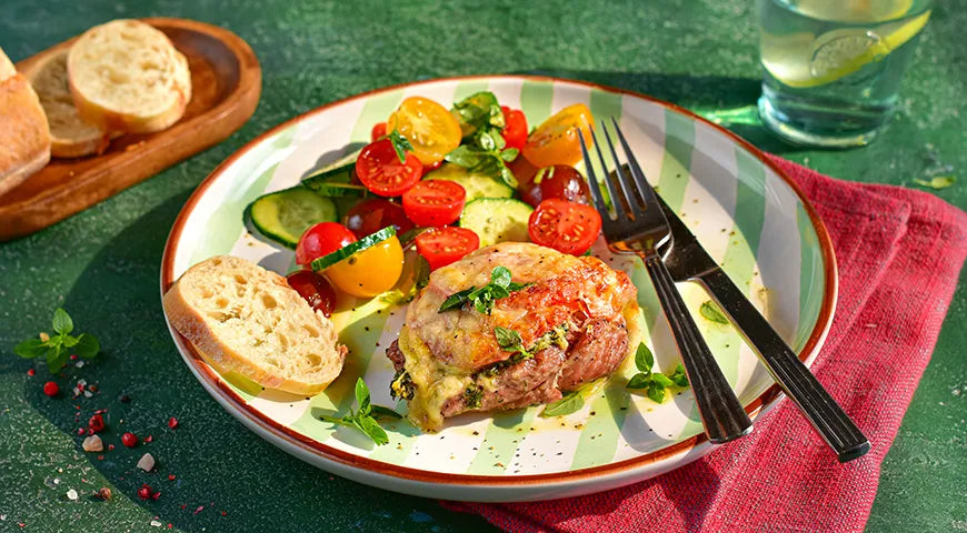 Oven-Baked Turkey with Tomatoes and Pesto - wilfosbrand.com