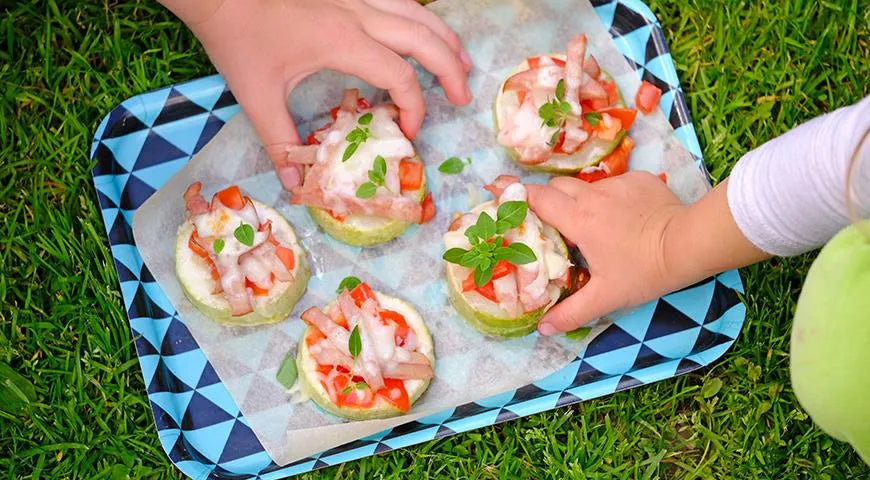 Zucchini Mini Pizzas: A Light and Flavorful Twist on the Classic - wilfosbrand.com
