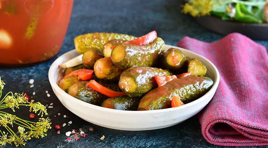 Crispy Cucumbers in Tomato Juice: A Winter Preserve Classic - wilfosbrand.com