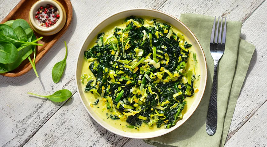 Creamy Spinach with Nutmeg (Slivochnyj Shpinat s Muskatnym Orekhom) - wilfosbrand.com
