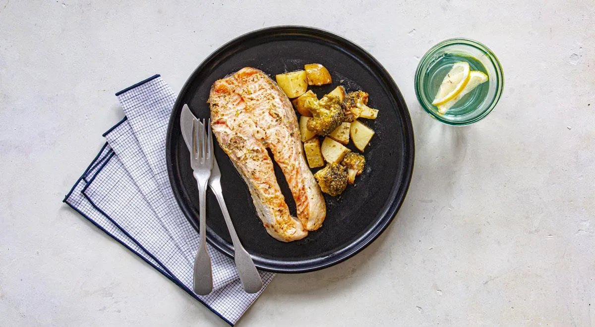 Trout Steaks in a Roasting Bag with Potatoes - wilfosbrand.com