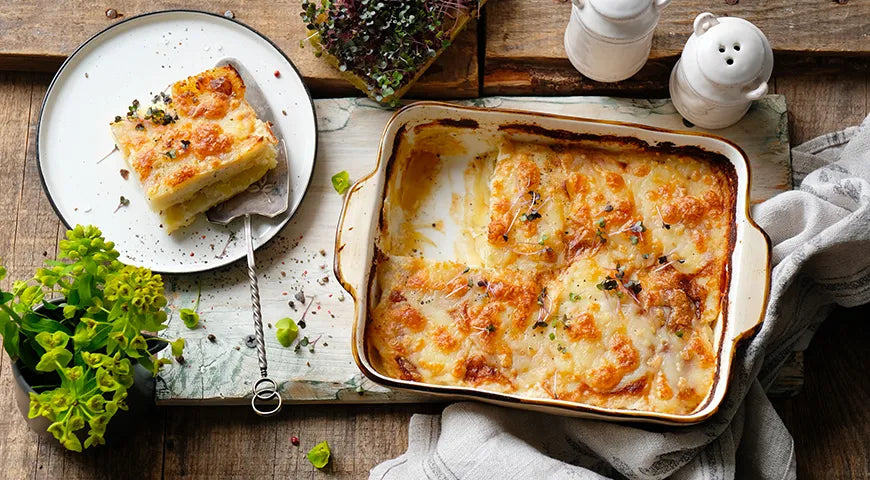 Creamy Baked Potato Gratin with Mozzarella and Nutmeg - wilfosbrand.com