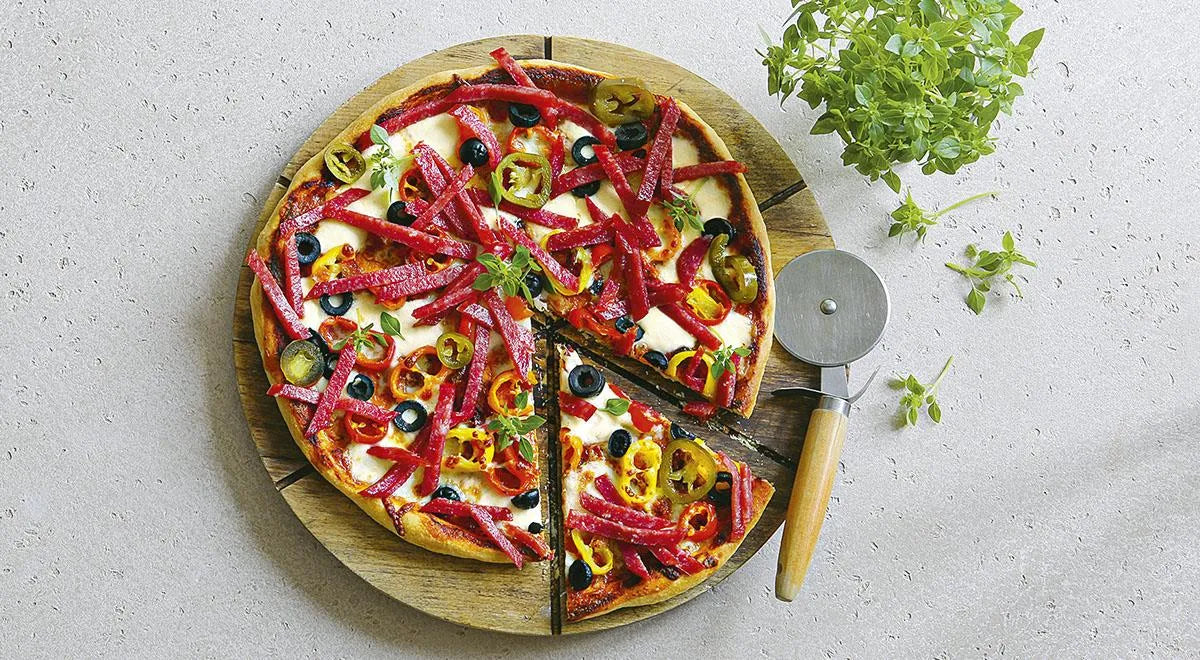 Salami and Sweet Pepper Pizza with Yogurt-Tomato Sauce - wilfosbrand.com