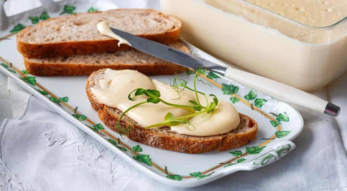 Homemade Processed Cheese (Plavlenyy Syr) - wilfosbrand.com