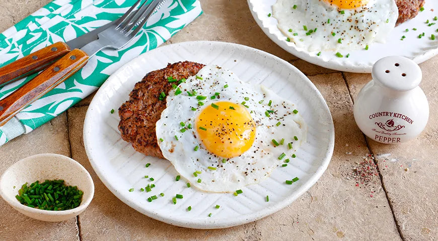 Juicy Ground Beef Steak with Fried Egg (Baked in Oven) - wilfosbrand.com