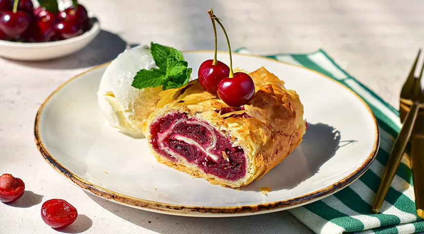 Cherry Filo Strudel - wilfosbrand.com