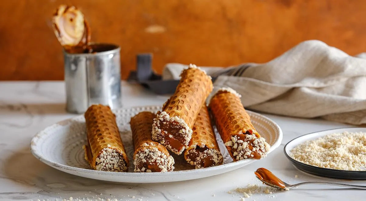 Waffles with Boiled Condensed Milk (Dulce de Leche Wafer Rolls) - wilfosbrand.com