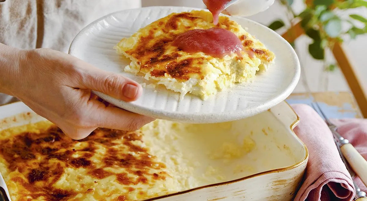 Suluguni Cheese Bake with Fruity Red Wine Sauce - wilfosbrand.com