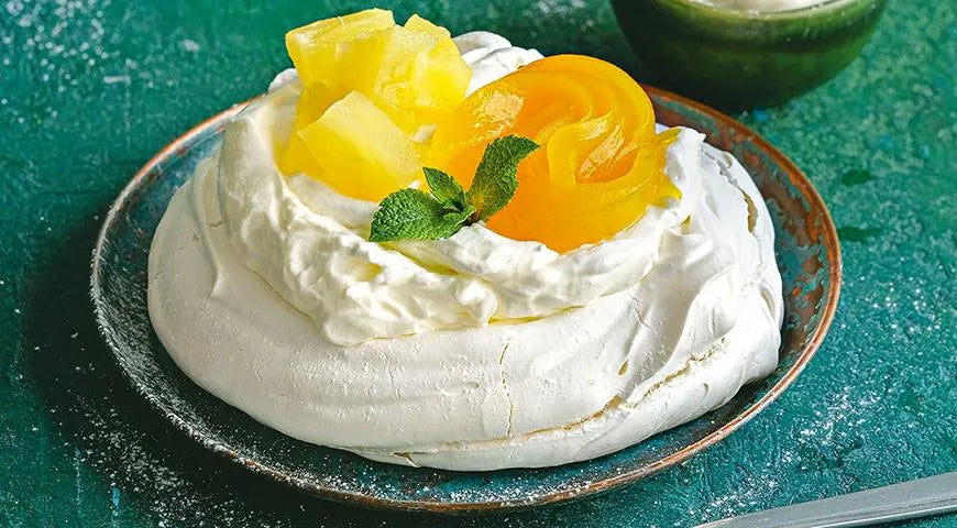 Pavlova Pastries with Mango and Pineapple - wilfosbrand.com