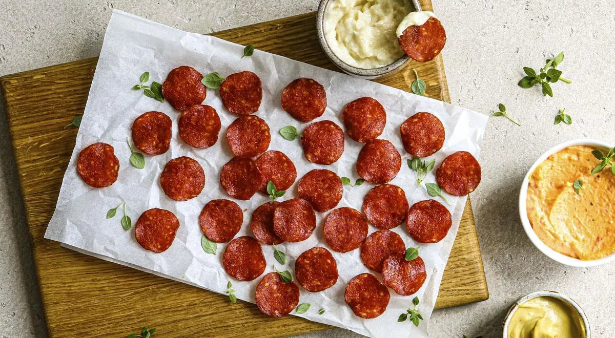 Salami Chips: The Quintessential Crispy Snack for Any Gathering - wilfosbrand.com
