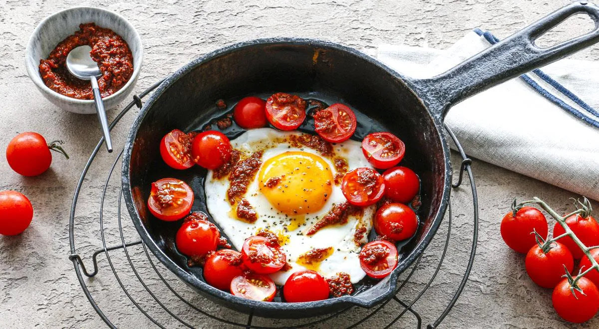 Sunny-Side Up Egg with Cherry Tomatoes and Adjika - wilfosbrand.com