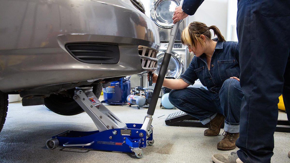 Best Car & Truck Jacks - Grand Goldman