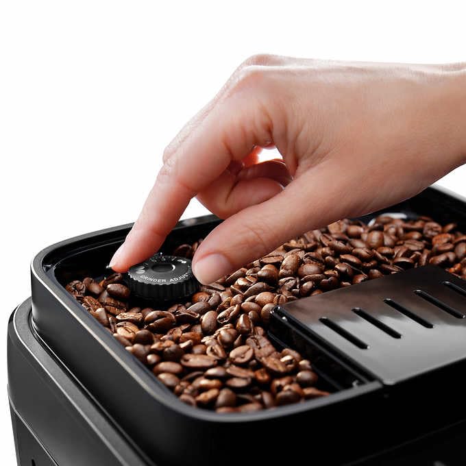 De'Longhi De'Longhi Magnifica Evo автоматична еспресо та капучино машина з системою Latte Crema, 9,45 x 17,32 x 14,17 дюймів, хром