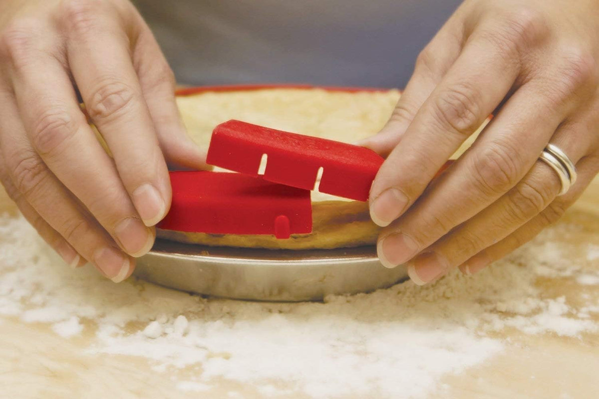 Talisman Designs Baking Pie Crust Shield Protector Cover for Edges of Pie - 8-inch to 11.5-inch Adjustable Silicone Baking Accessory for Making the Perfect Pie | Set of 1